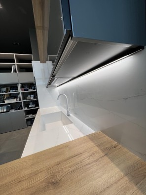 Luce led Sottopensile touch