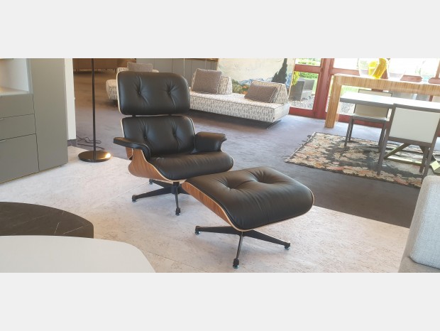 Poltrona con pouf Sigerico Lounge Chair & Ottoman poltrona (replica)