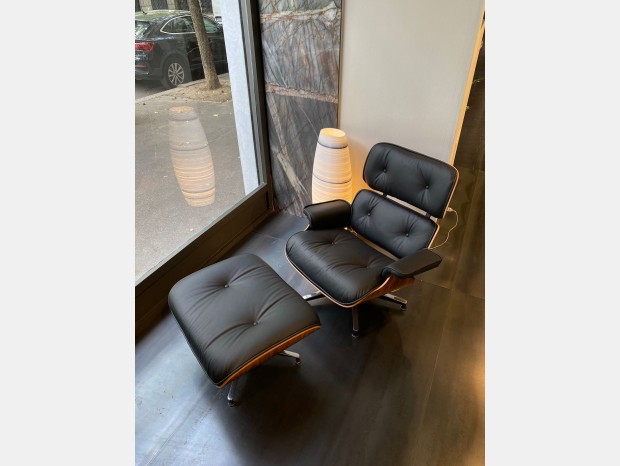 Poltrona con pouf Alivar Lounge Chair
