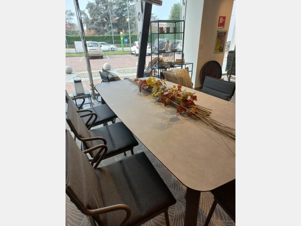 Set Tavolo da esterno 200x100 cm Malta con sei sedie - Caesaroo