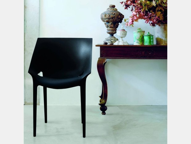 Poltroncina Kartell Dr. Yes